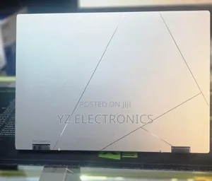 New Laptop Asus ZenBook 13 UX331UN 16GB Intel Core i7 SSD 512GB
