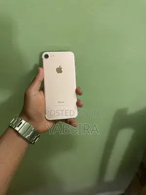Apple iPhone 7 32 GB Bronze