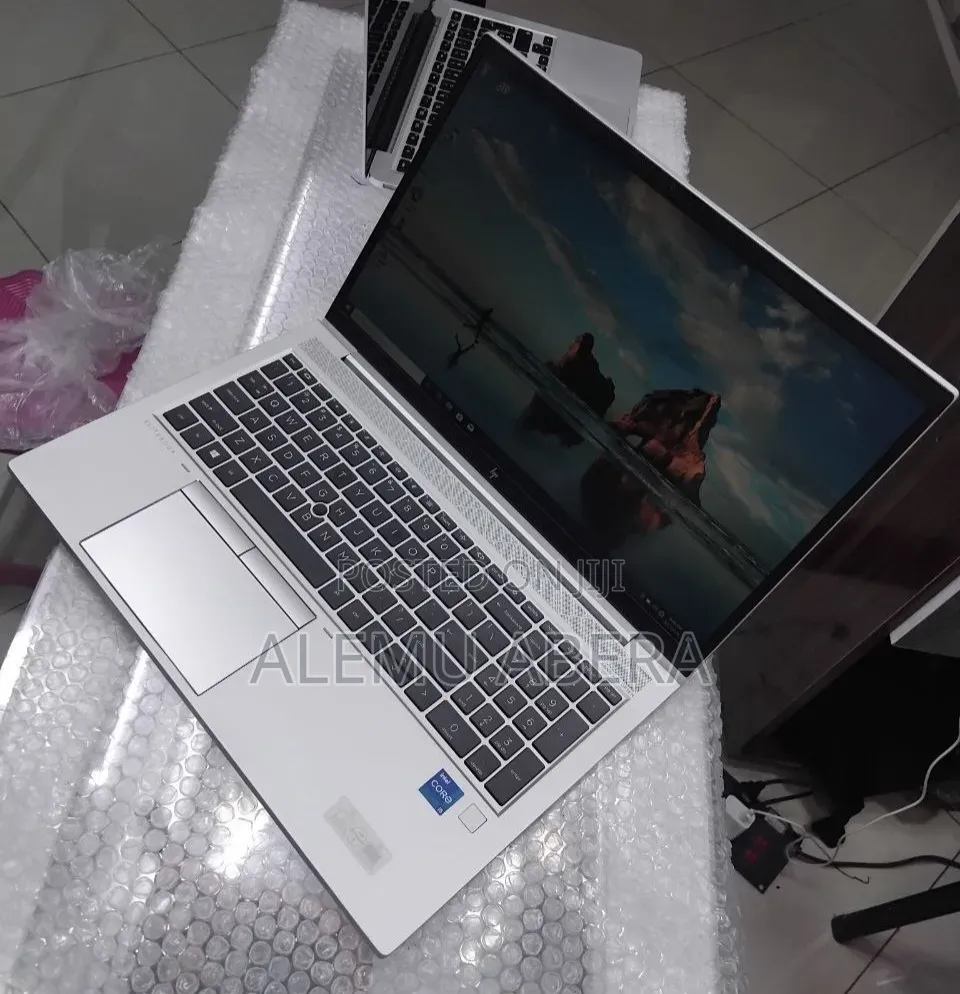 New Laptop HP EliteBook 850 G8 16GB Intel Core i5 SSD 512GB