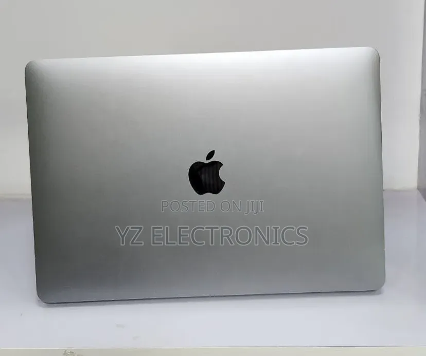 New Laptop Apple MacBook Pro 2020 M1 8GB Intel Core i5 SSD 256GB