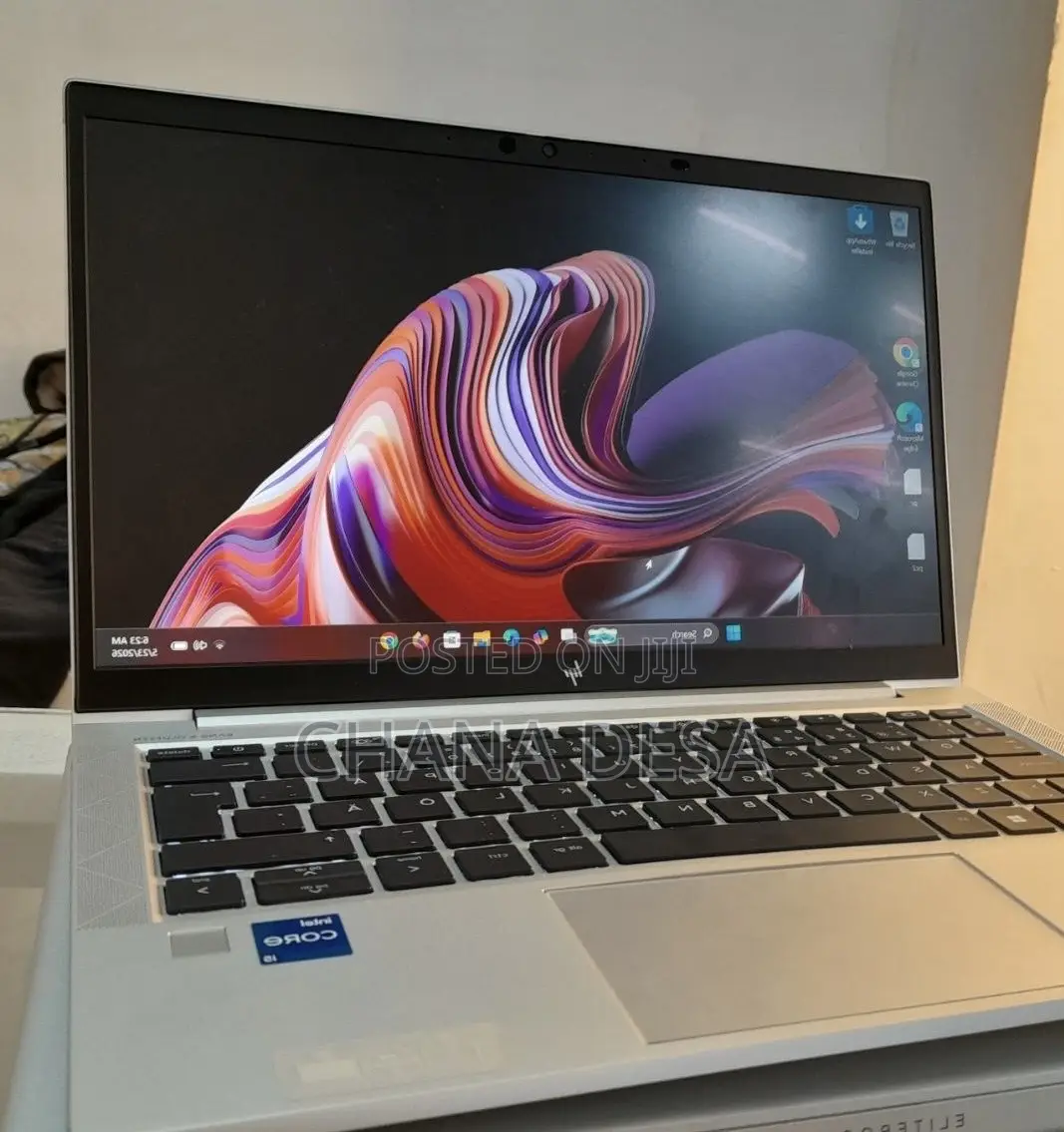 New Laptop HP EliteBook 830 G8 16GB Intel Core i5 SSD 512GB