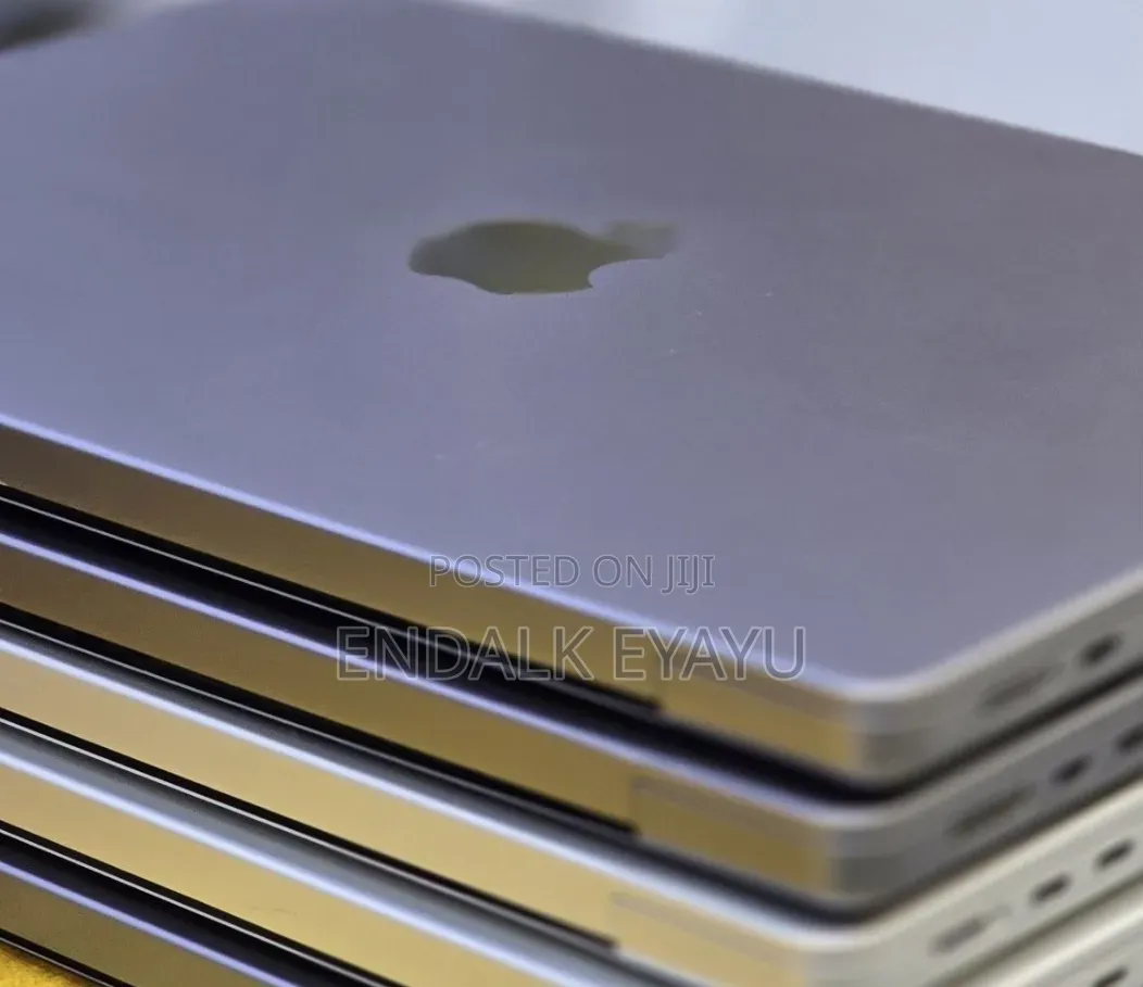 New Laptop Apple MacBook Pro M1 16GB Apple M1 Pro SSD 512GB