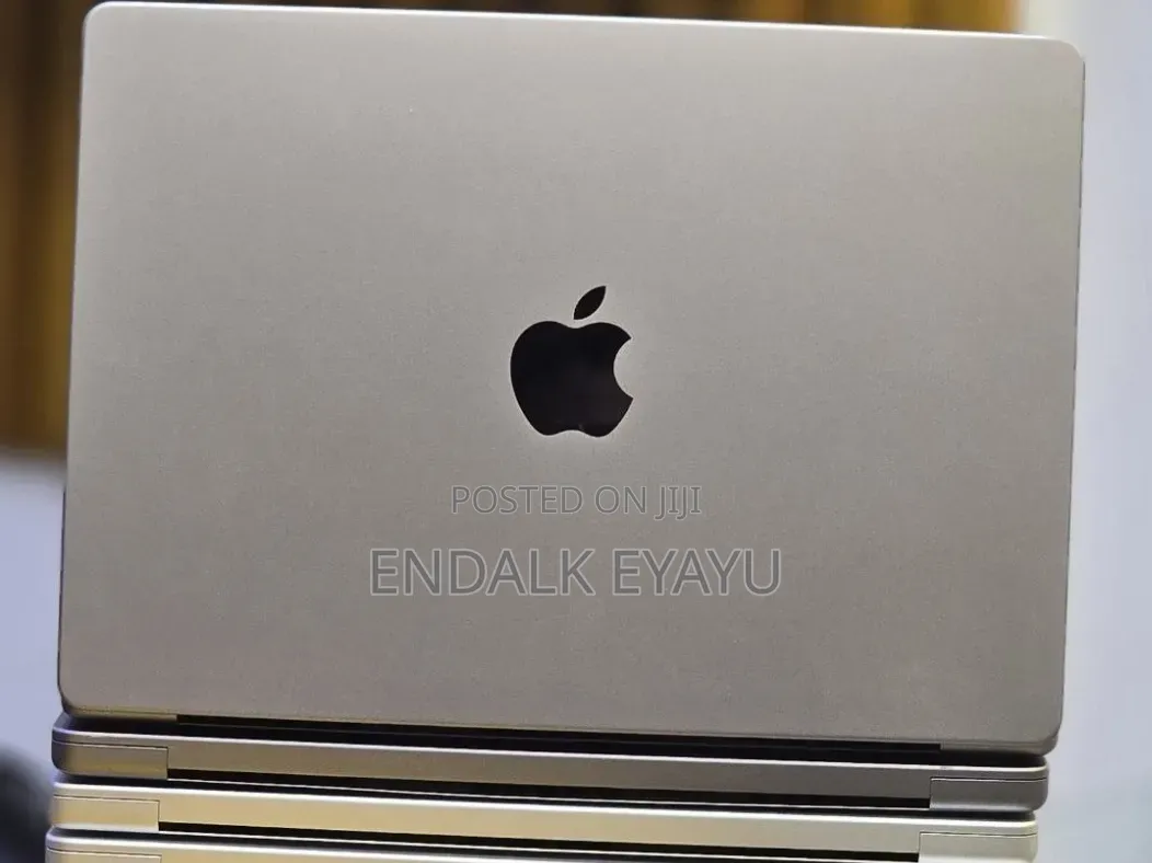 New Laptop Apple MacBook Pro M1 16GB Apple M1 Pro SSD 512GB