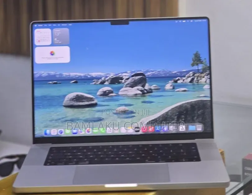 New Laptop Apple MacBook Pro 2021 M1 32GB Apple M1 Pro SSD 512GB