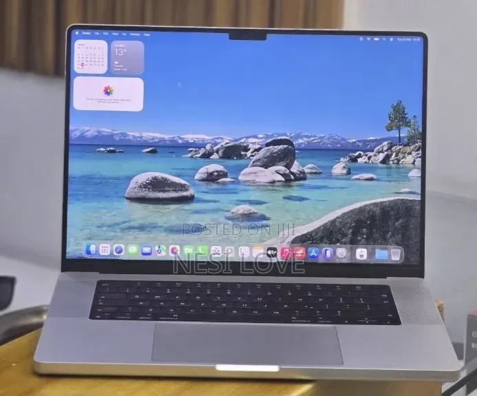 New Laptop Apple MacBook Pro 2021 M1 32GB SSD 512GB