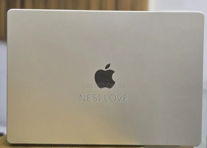 New Laptop Apple MacBook Pro 2021 M1 32GB SSD 512GB