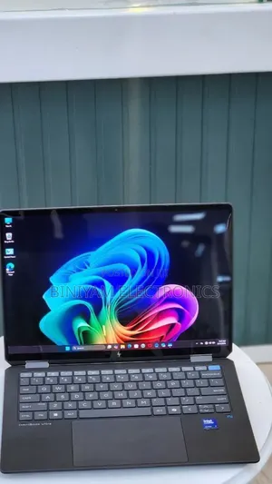 New Laptop HP OmniBook Ultra Flip 14" 16GB Intel Core Ultra 7 SSD 1T