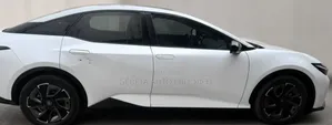 Toyota bZ3 2024