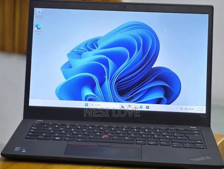 New Laptop Lenovo ThinkPad T14s Gen 2 16GB Intel Core i7 SSD 512GB