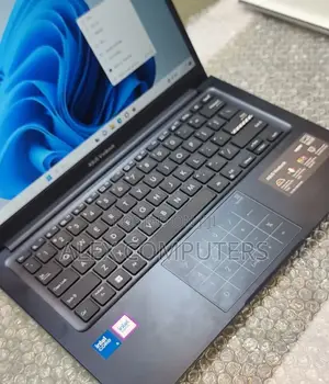 New Laptop Asus VivoBook 15 X505BA 16GB Intel Core 5 SSD 512GB
