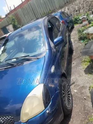 Toyota Vitz 1.0 FWD 3dr 2002 Blue