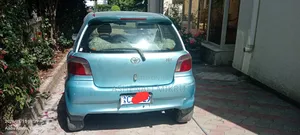 Toyota Vitz 1.0 FWD 3dr 2002 Blue