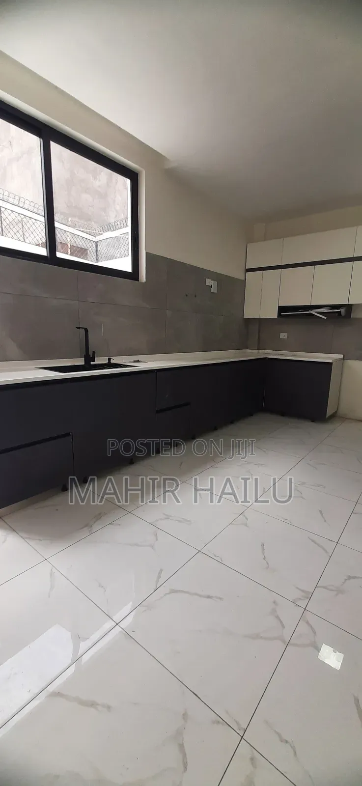 7bdrm House in Real, Bole for rent