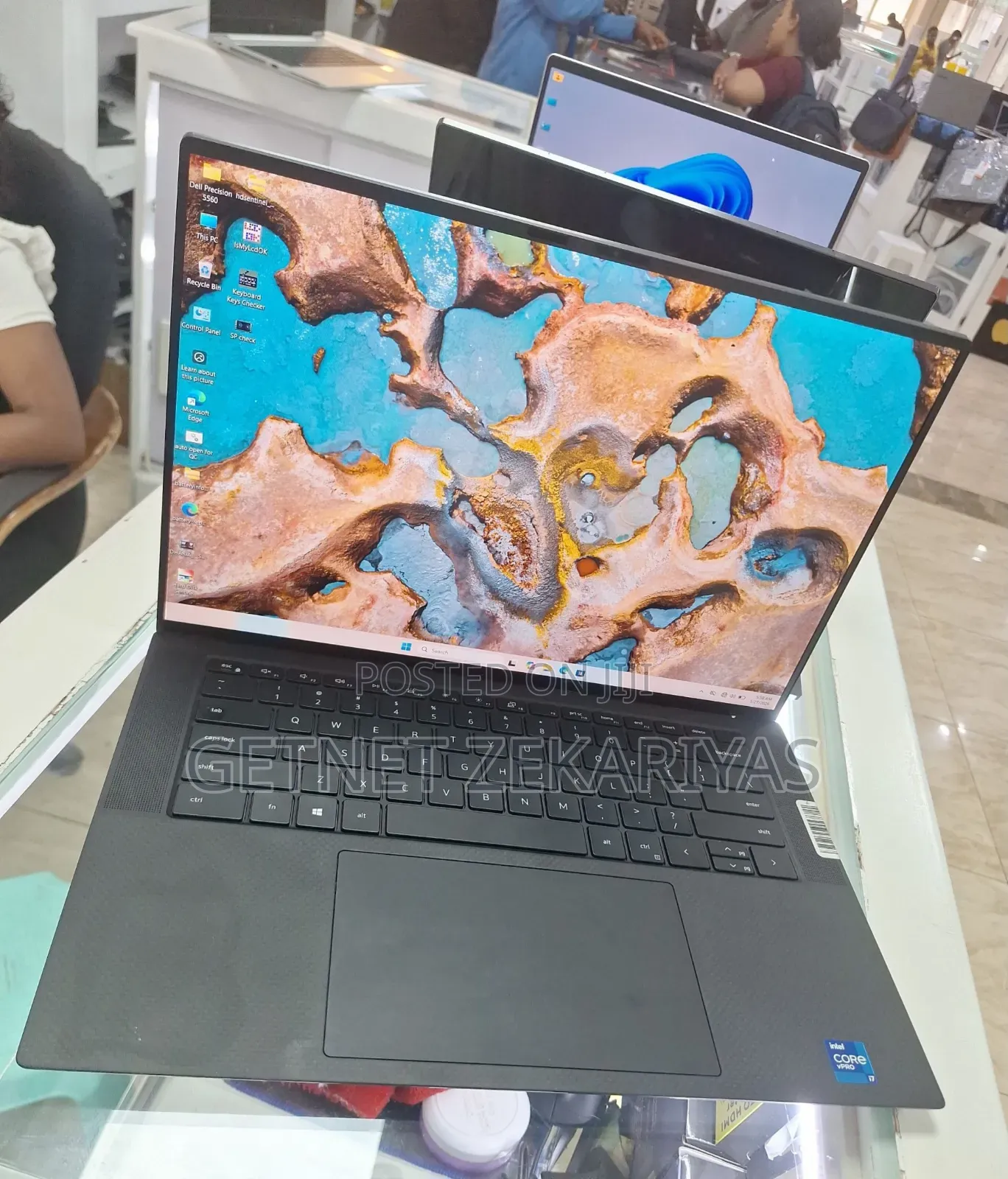 New Laptop Dell Precision 5560 16GB Intel Core i7 SSD 512GB
