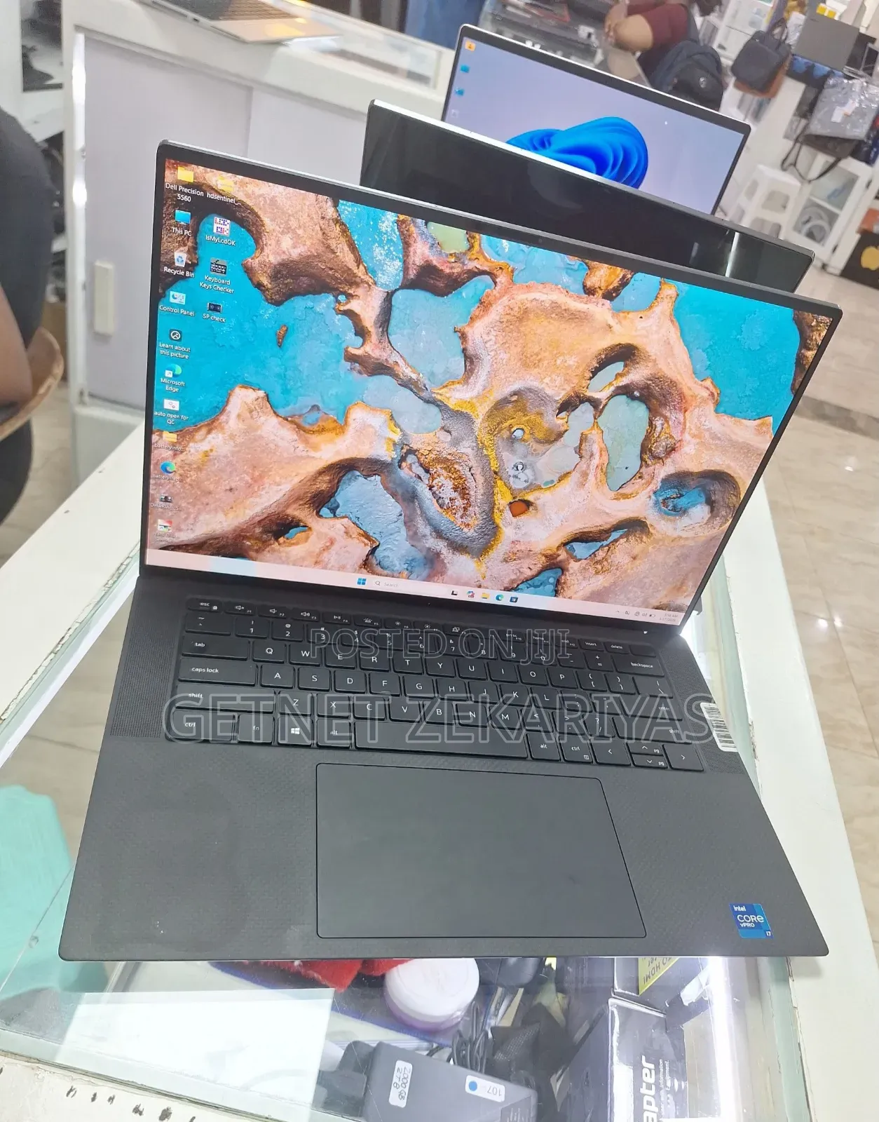 New Laptop Dell Precision 5560 16GB Intel Core i7 SSD 512GB