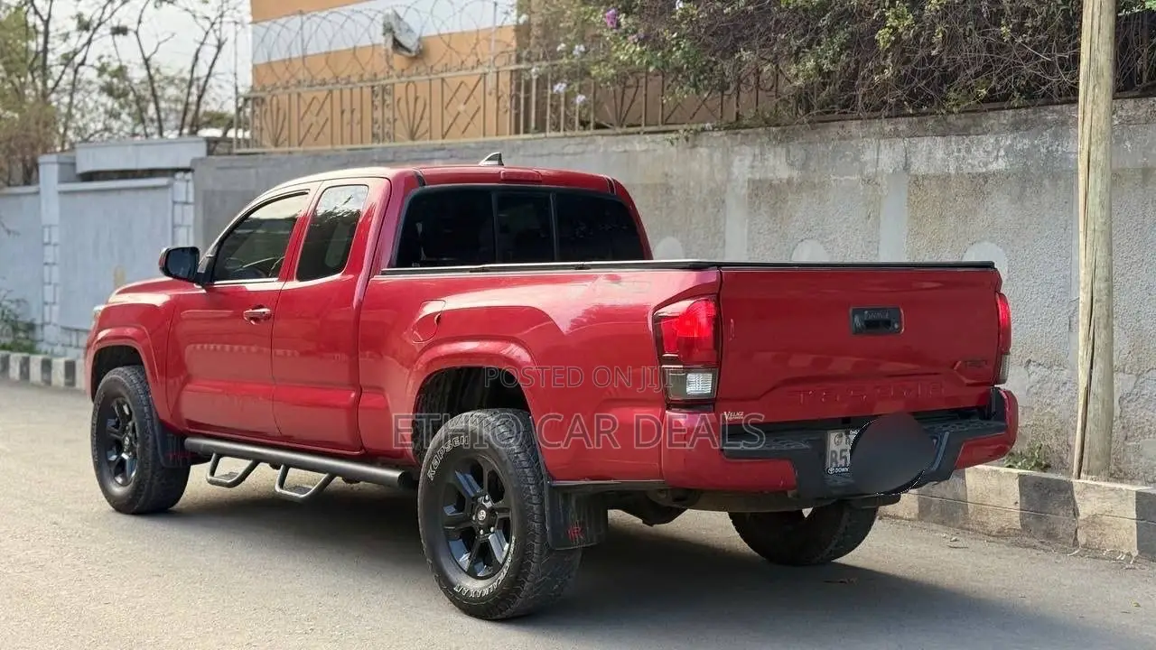 Toyota Tacoma 2019 Red