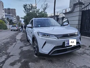 BYD Yuan Up 2025 Gray