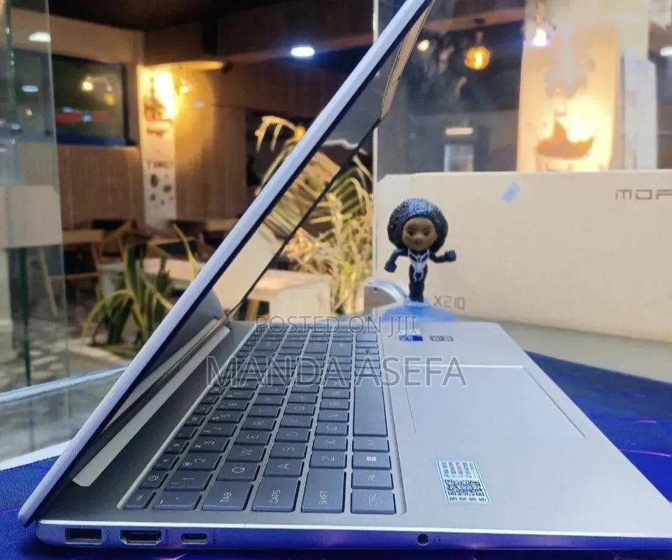 New Laptop HP Stream Notebook 16GB Intel Core i7 SSD 1T