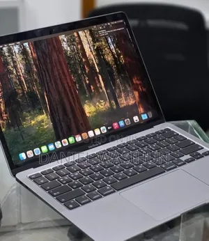 New Laptop Apple MacBook Air 2020 M1 8GB Apple M1 SSD 256GB