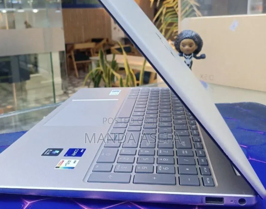 New Laptop HP Stream Notebook 16GB Intel Core i7 SSD 1T