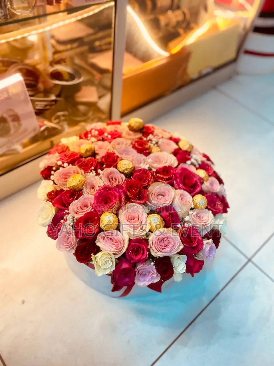 Table Flower With Chocolate