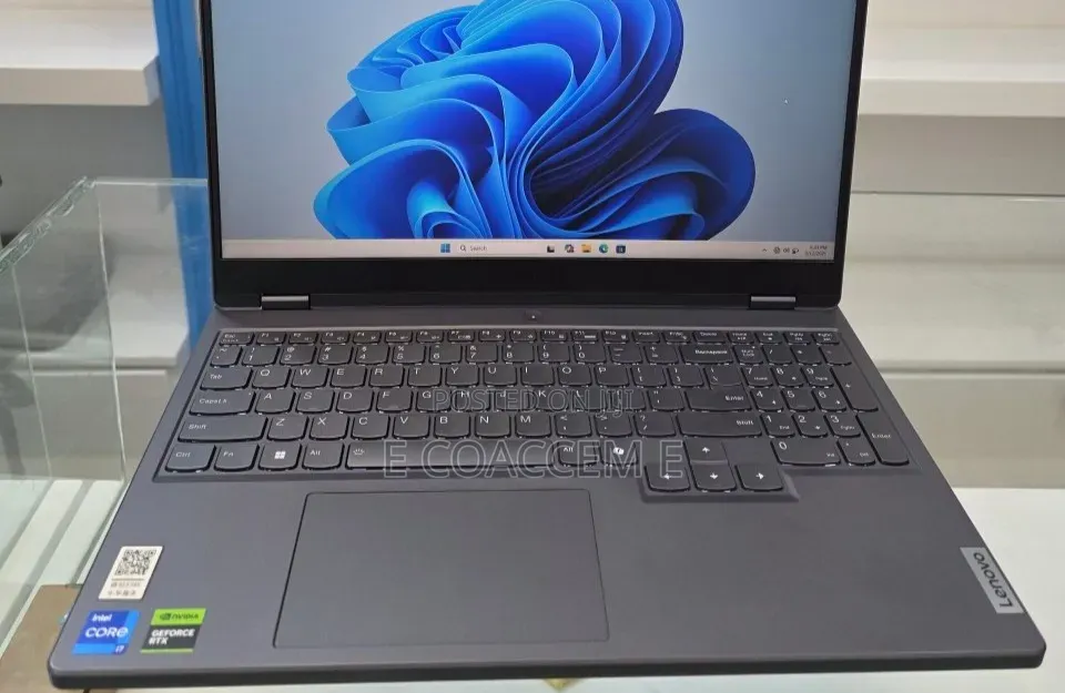 New Laptop Lenovo 24GB Intel Core i7 SSD 1T