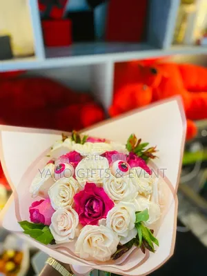 Eye Flower Gift