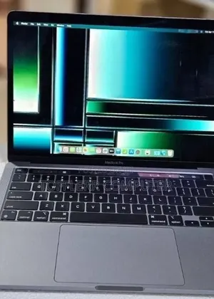 New Laptop Apple MacBook Pro 2023 M2 16GB AMD A8 SSD 256GB