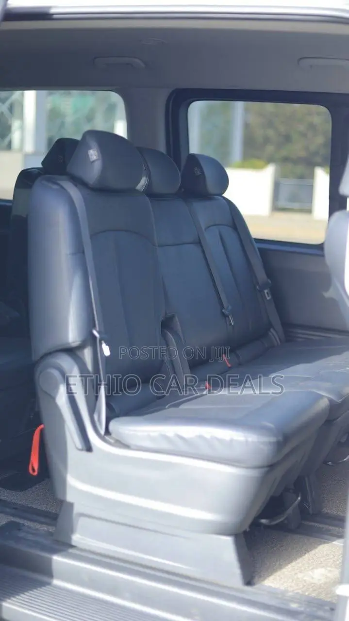 New Hyundai Staria 2023 White