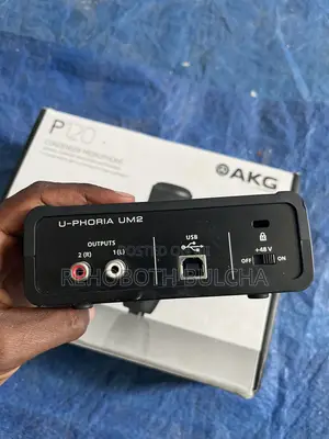 Behringer U-Phoria Um2