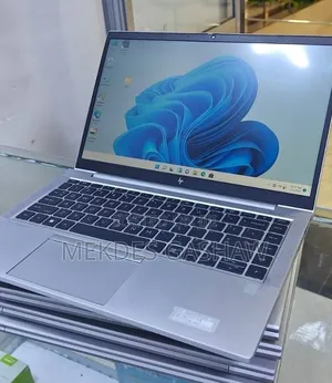 New Laptop HP EliteBook 840 16GB AMD Ryzen 5 SSD 512GB