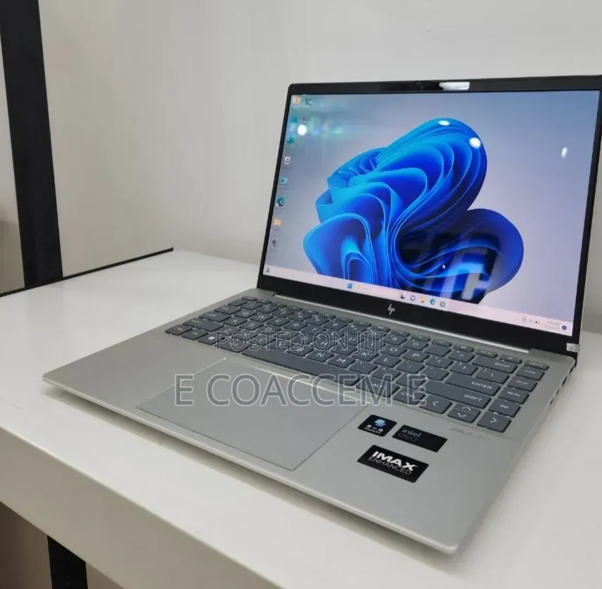 New Laptop HP 32GB Intel Core Ultra 7 SSD 1T