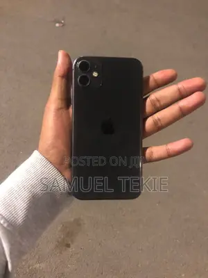 Apple iPhone 11 64 GB Black