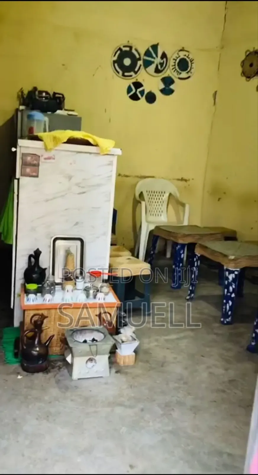 የሚሸጥ ምግብ ቤት ከነ ሙሉ እቃው