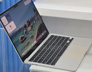 New Laptop Apple MacBook Air 2025 M4 13-inch 16GB Apple M4 SSD 256GB