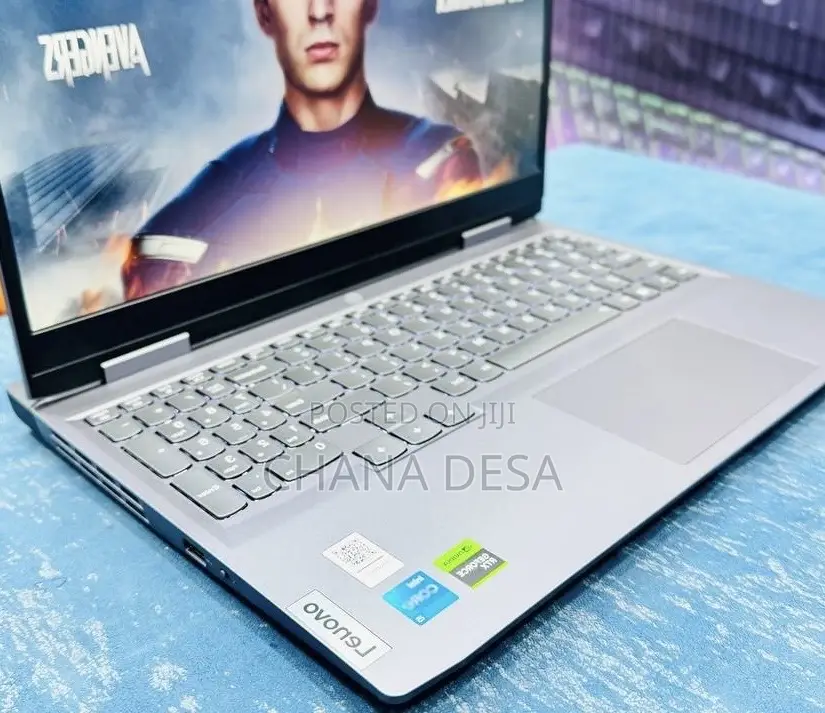 New Laptop Lenovo LOQ 15AHP10 16GB Intel Core i5 SSD 512GB