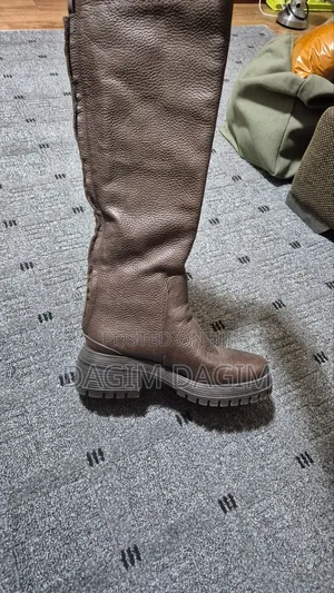 Woman Shoes From America