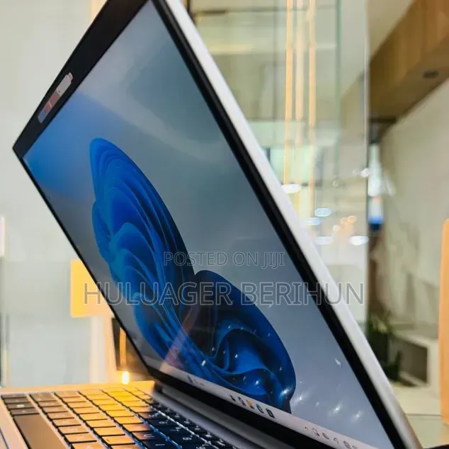 New Laptop HP EliteBook 840 G10 16GB Intel Core i7 SSD 512GB