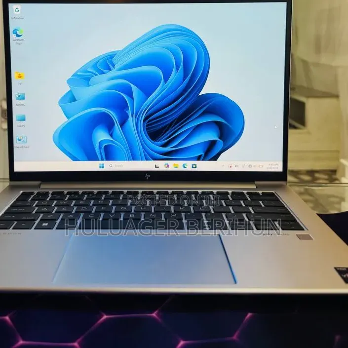 New Laptop HP EliteBook 840 G10 16GB Intel Core i7 SSD 512GB