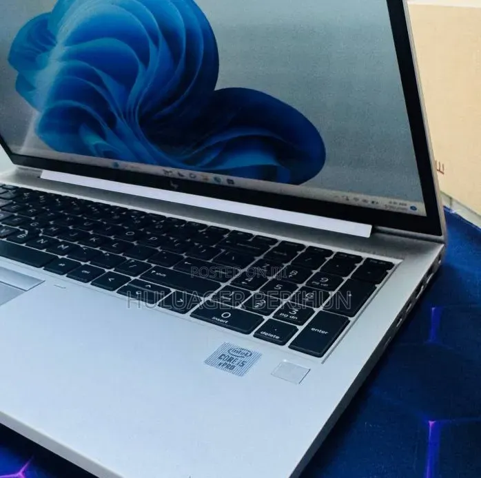 New Laptop HP EliteBook 840 G10 16GB Intel Core i7 SSD 512GB