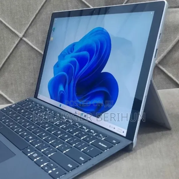 New Laptop Microsoft Surface Pro 7 16GB Intel Core i7 SSD 512GB