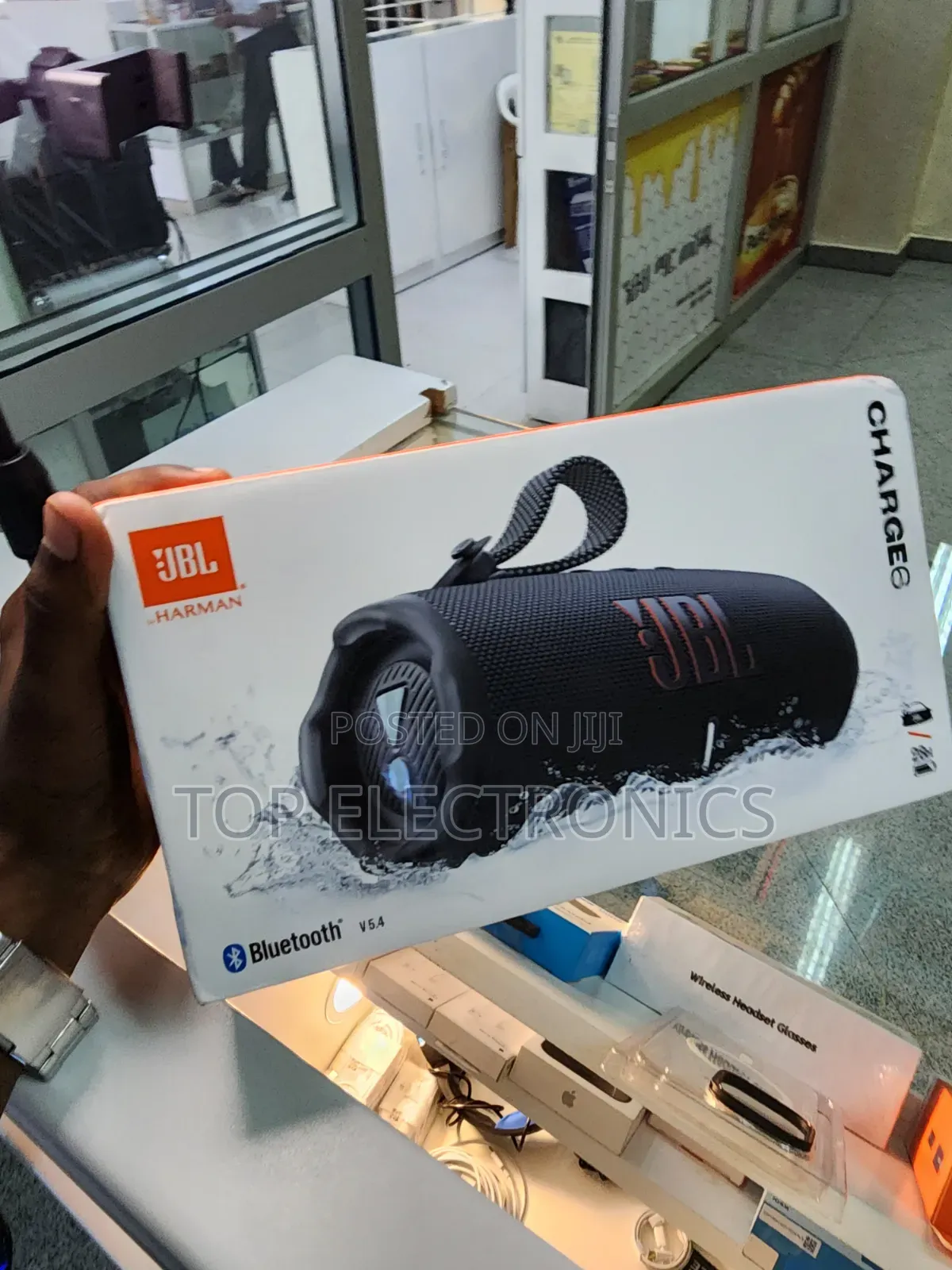 JBL Charge 6