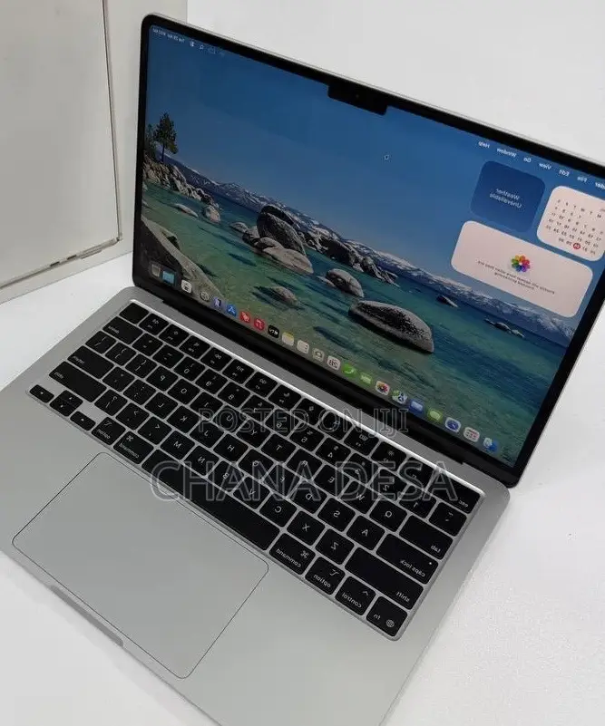 New Laptop Apple MacBook Air 2025 M4 13-inch 16GB Apple M4 SSD 256GB