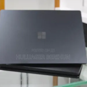 New Laptop Microsoft Surface 16GB Intel Core i7 SSD 512GB