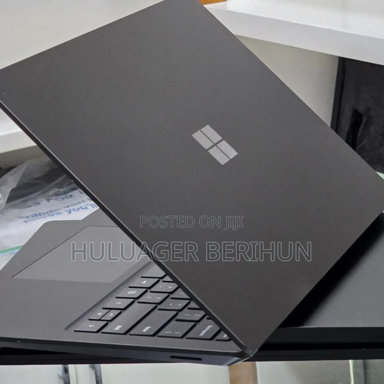 New Laptop Microsoft Surface 16GB Intel Core i7 SSD 512GB