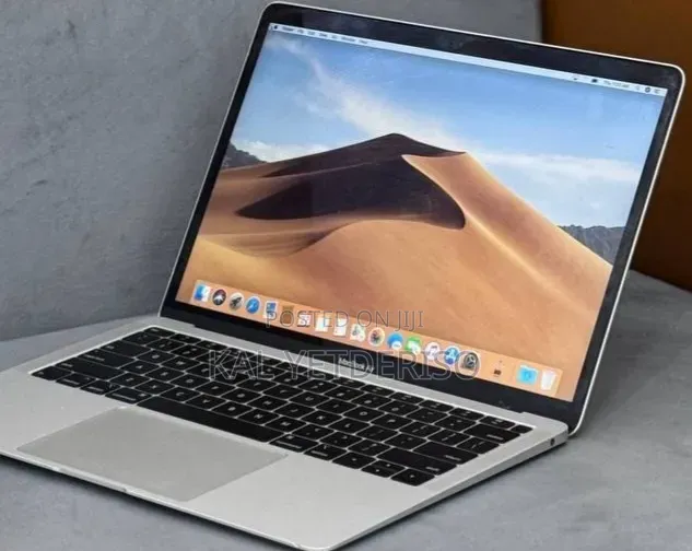 New Laptop Apple MacBook Pro 2019 8GB Intel Core i5 SSD 128GB
