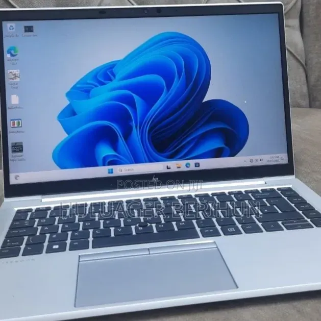 New Laptop HP EliteBook 840 G8 16GB Intel Core i7 SSD 512GB