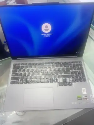 New Laptop Lenovo Legion 5 16GB AMD Ryzen 7 SSD 1T