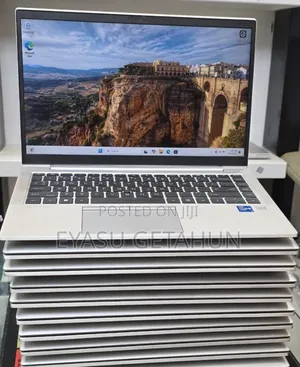 New Laptop HP EliteBook 840 G8 16GB Intel Core i7 SSD 512GB