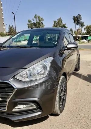 Hyundai I10 2021 Gray